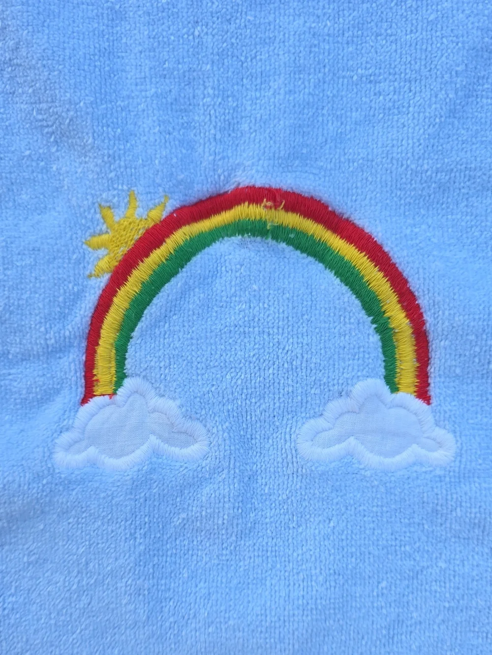 Vintage Lady Pepperell Light Blue Rainbow 3 Piece Bathroom Towel Set